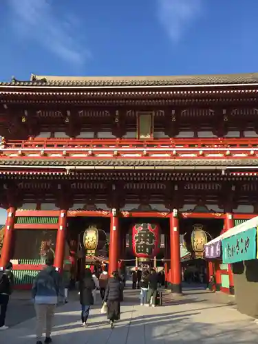 浅草寺の山門