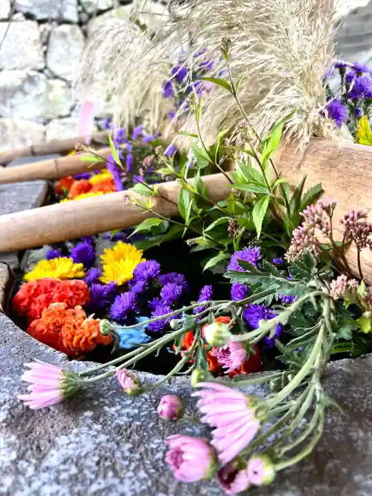 眞田神社の手水舎