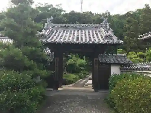 萬福寺の山門