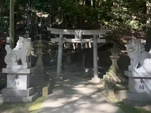 星田妙見宮の{uncategorized: "未分類", other: "その他", undefined: "問題あり", building: "その他建物", grave: "お墓", sacred_gate: "鳥居", guardian: "狛犬", statue: "像", buddha: "仏像", history: "歴史", nature: "自然", garden: "庭園", animal: "動物", pagoda: "塔", temizu: "手水舎", mountain_gate: "山門・神門", sanctuary: "本殿・本堂", subordinate: "末社・摂社", art: "芸術", scenery: "景色", jizo: "地蔵", ema: "絵馬", goshuin: "御朱印", omikuji: "おみくじ", items: "授与品その他", amulet: "お守り", goshuincho: "御朱印帳", eats: "食事", festival: "お祭り", votive_dance: "神楽", shichigosan: "七五三参", wedding: "結婚式", experience: "体験その他", initially: "初詣", around: "周辺", anti_infection: "感染症対策"}