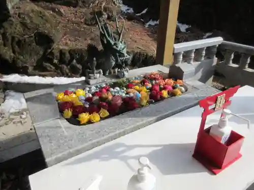 中之嶽神社の手水