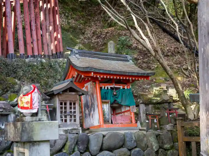 祐徳稲荷神社の{uncategorized: "未分類", other: "その他", undefined: "問題あり", building: "その他建物", grave: "お墓", sacred_gate: "鳥居", guardian: "狛犬", statue: "像", buddha: "仏像", history: "歴史", nature: "自然", garden: "庭園", animal: "動物", pagoda: "塔", temizu: "手水舎", mountain_gate: "山門・神門", sanctuary: "本殿・本堂", subordinate: "末社・摂社", art: "芸術", scenery: "景色", jizo: "地蔵", ema: "絵馬", goshuin: "御朱印", omikuji: "おみくじ", items: "授与品その他", amulet: "お守り", goshuincho: "御朱印帳", eats: "食事", festival: "お祭り", votive_dance: "神楽", shichigosan: "七五三参", wedding: "結婚式", experience: "体験その他", initially: "初詣", around: "周辺", anti_infection: "感染症対策"}
