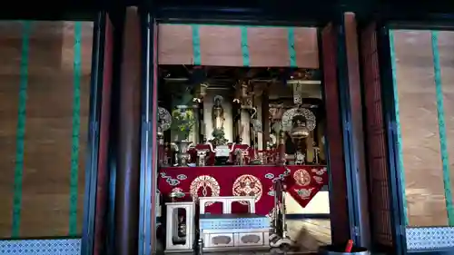 願成寺の本殿・本堂