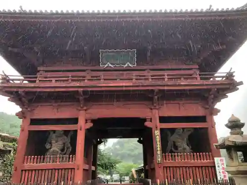 粉河寺の山門・神門