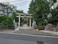 鎮守氷川神社の鳥居