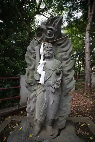 秋津神社の仏像