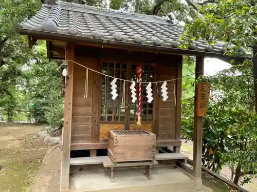 上中居諏訪神社の末社・摂社
