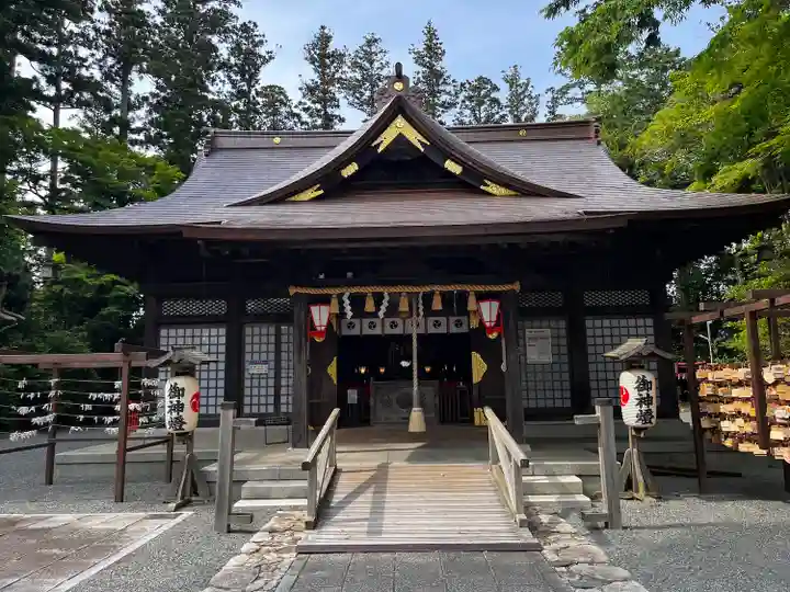國魂神社の本殿・本堂