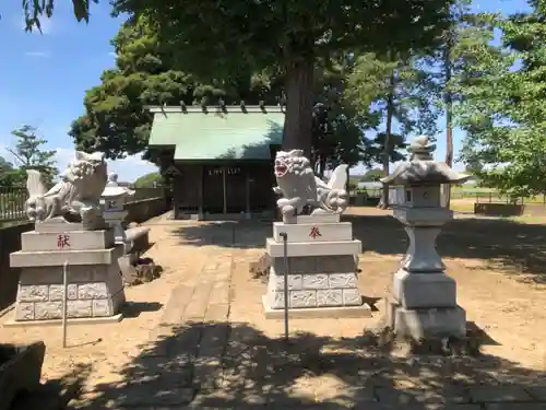 神明神社の狛犬