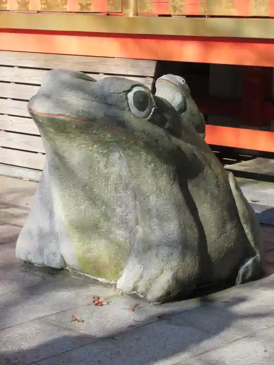 加波山神社真壁拝殿の像