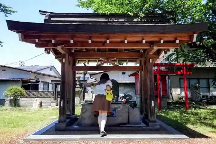 若木神社の手水舎