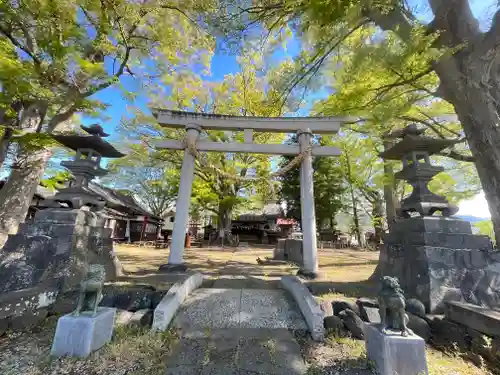 白鳥神社の鳥居