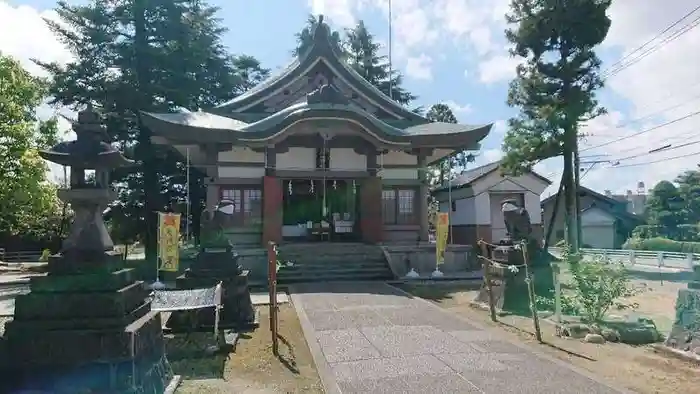 新川神社の本殿