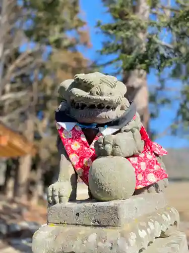 高司神社〜むすびの神の鎮まる社〜の狛犬