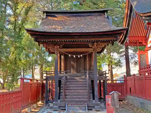 大井俣窪八幡神社の末社