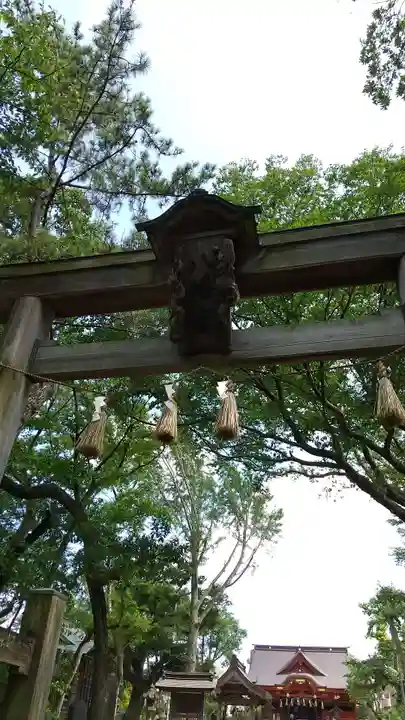 飯香岡八幡宮の鳥居