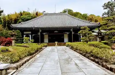 長寿寺の本殿・本堂