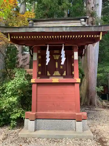 北口本宮冨士浅間神社の末社・摂社