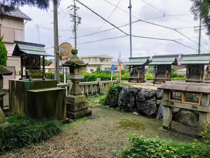 新屋社の末社・摂社