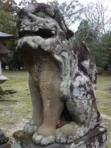 小鴨神社の狛犬