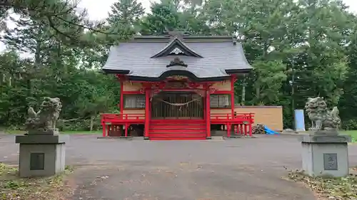 玉川神社の本殿・本堂