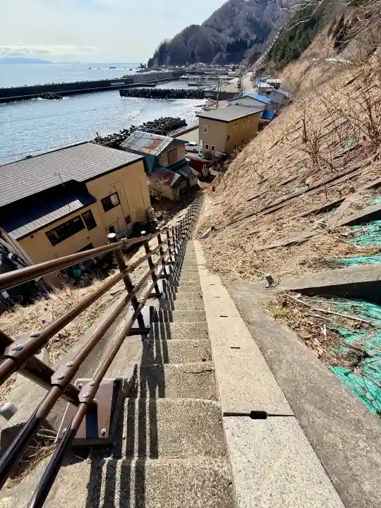 小谷石大明神の{uncategorized: "未分類", other: "その他", undefined: "問題あり", building: "その他建物", grave: "お墓", sacred_gate: "鳥居", guardian: "狛犬", statue: "像", buddha: "仏像", history: "歴史", nature: "自然", garden: "庭園", animal: "動物", pagoda: "塔", temizu: "手水舎", mountain_gate: "山門・神門", sanctuary: "本殿・本堂", subordinate: "末社・摂社", art: "芸術", scenery: "景色", jizo: "地蔵", ema: "絵馬", goshuin: "御朱印", omikuji: "おみくじ", items: "授与品その他", amulet: "お守り", goshuincho: "御朱印帳", eats: "食事", festival: "お祭り", votive_dance: "神楽", shichigosan: "七五三参", wedding: "結婚式", experience: "体験その他", initially: "初詣", around: "周辺", anti_infection: "感染症対策"}