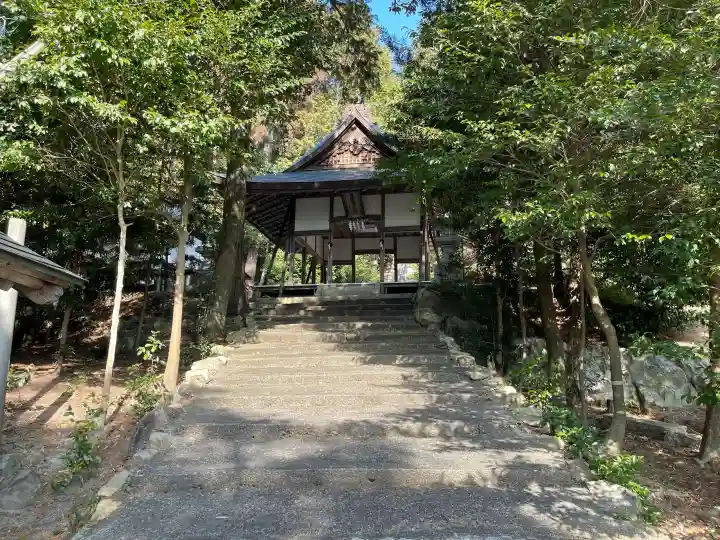 安吉神社の{uncategorized: "未分類", other: "その他", undefined: "問題あり", building: "その他建物", grave: "お墓", sacred_gate: "鳥居", guardian: "狛犬", statue: "像", buddha: "仏像", history: "歴史", nature: "自然", garden: "庭園", animal: "動物", pagoda: "塔", temizu: "手水舎", mountain_gate: "山門・神門", sanctuary: "本殿・本堂", subordinate: "末社・摂社", art: "芸術", scenery: "景色", jizo: "地蔵", ema: "絵馬", goshuin: "御朱印", omikuji: "おみくじ", items: "授与品その他", amulet: "お守り", goshuincho: "御朱印帳", eats: "食事", festival: "お祭り", votive_dance: "神楽", shichigosan: "七五三参", wedding: "結婚式", experience: "体験その他", initially: "初詣", around: "周辺", anti_infection: "感染症対策"}