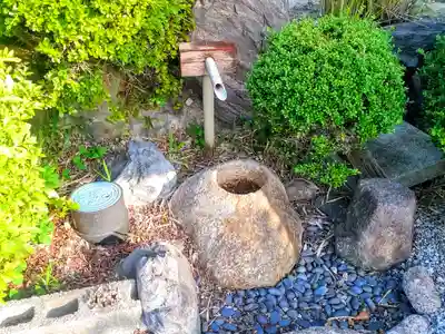 弘法堂(おしも井戸)の手水舎