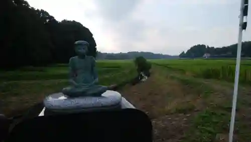 大宮神社の像