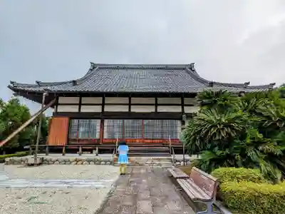 国分寺の本殿・本堂