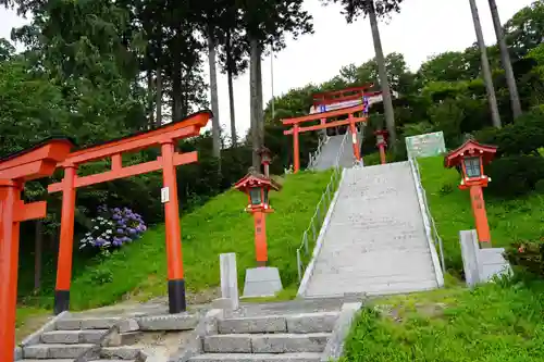 高屋敷稲荷神社の鳥居