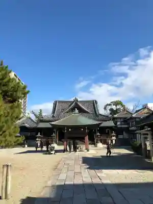 継松寺の{uncategorized: "未分類", other: "その他", undefined: "問題あり", building: "その他建物", grave: "お墓", sacred_gate: "鳥居", guardian: "狛犬", statue: "像", buddha: "仏像", history: "歴史", nature: "自然", garden: "庭園", animal: "動物", pagoda: "塔", temizu: "手水舎", mountain_gate: "山門・神門", sanctuary: "本殿・本堂", subordinate: "末社・摂社", art: "芸術", scenery: "景色", jizo: "地蔵", ema: "絵馬", goshuin: "御朱印", omikuji: "おみくじ", items: "授与品その他", amulet: "お守り", goshuincho: "御朱印帳", eats: "食事", festival: "お祭り", votive_dance: "神楽", shichigosan: "七五三参", wedding: "結婚式", experience: "体験その他", initially: "初詣", around: "周辺", anti_infection: "感染症対策"}