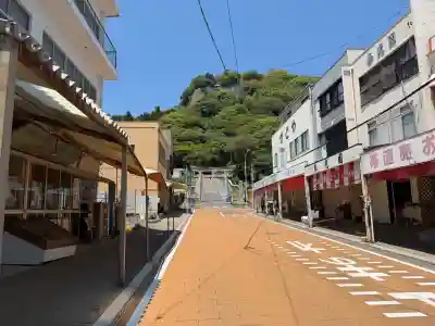 久能山東照宮の{uncategorized: "未分類", other: "その他", undefined: "問題あり", building: "その他建物", grave: "お墓", sacred_gate: "鳥居", guardian: "狛犬", statue: "像", buddha: "仏像", history: "歴史", nature: "自然", garden: "庭園", animal: "動物", pagoda: "塔", temizu: "手水舎", mountain_gate: "山門・神門", sanctuary: "本殿・本堂", subordinate: "末社・摂社", art: "芸術", scenery: "景色", jizo: "地蔵", ema: "絵馬", goshuin: "御朱印", omikuji: "おみくじ", items: "授与品その他", amulet: "お守り", goshuincho: "御朱印帳", eats: "食事", festival: "お祭り", votive_dance: "神楽", shichigosan: "七五三参", wedding: "結婚式", experience: "体験その他", initially: "初詣", around: "周辺", anti_infection: "感染症対策"}