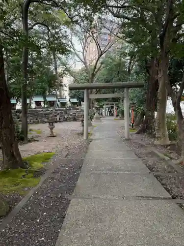片山八幡社の{uncategorized: "未分類", other: "その他", undefined: "問題あり", building: "その他建物", grave: "お墓", sacred_gate: "鳥居", guardian: "狛犬", statue: "像", buddha: "仏像", history: "歴史", nature: "自然", garden: "庭園", animal: "動物", pagoda: "塔", temizu: "手水舎", mountain_gate: "山門・神門", sanctuary: "本殿・本堂", subordinate: "末社・摂社", art: "芸術", scenery: "景色", jizo: "地蔵", ema: "絵馬", goshuin: "御朱印", omikuji: "おみくじ", items: "授与品その他", amulet: "お守り", goshuincho: "御朱印帳", eats: "食事", festival: "お祭り", votive_dance: "神楽", shichigosan: "七五三参", wedding: "結婚式", experience: "体験その他", initially: "初詣", around: "周辺", anti_infection: "感染症対策"}