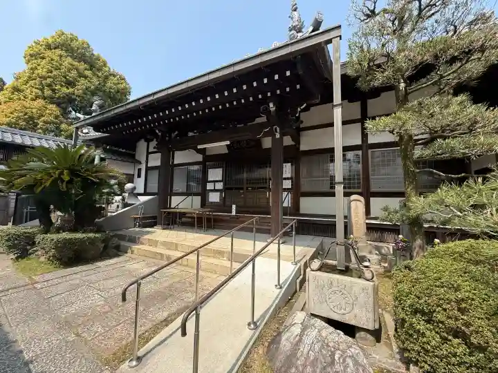 妙行寺の{uncategorized: "未分類", other: "その他", undefined: "問題あり", building: "その他建物", grave: "お墓", sacred_gate: "鳥居", guardian: "狛犬", statue: "像", buddha: "仏像", history: "歴史", nature: "自然", garden: "庭園", animal: "動物", pagoda: "塔", temizu: "手水舎", mountain_gate: "山門・神門", sanctuary: "本殿・本堂", subordinate: "末社・摂社", art: "芸術", scenery: "景色", jizo: "地蔵", ema: "絵馬", goshuin: "御朱印", omikuji: "おみくじ", items: "授与品その他", amulet: "お守り", goshuincho: "御朱印帳", eats: "食事", festival: "お祭り", votive_dance: "神楽", shichigosan: "七五三参", wedding: "結婚式", experience: "体験その他", initially: "初詣", around: "周辺", anti_infection: "感染症対策"}