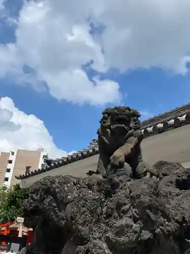 鶴見神社の狛犬