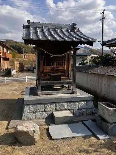 市宮神社の本殿