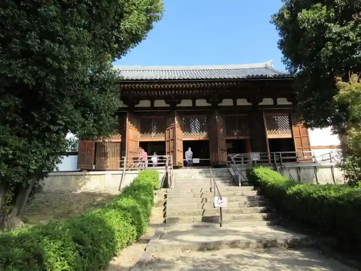 法隆寺の本殿・本堂
