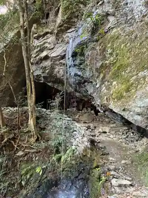 星谷寺（星の岩屋）(徳島県)