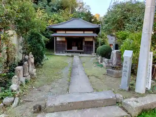 極楽寺（霊鷲山感應院極楽律寺）の末社