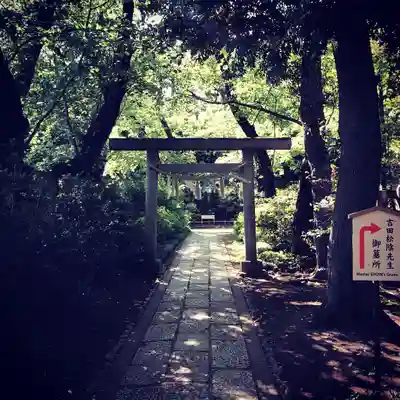 松陰神社の鳥居