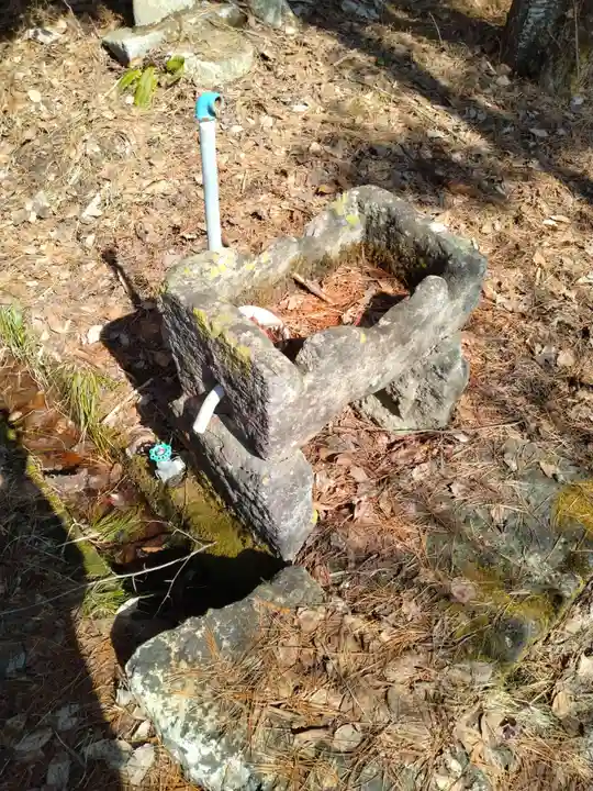 正一位川坂稲荷神社の手水舎