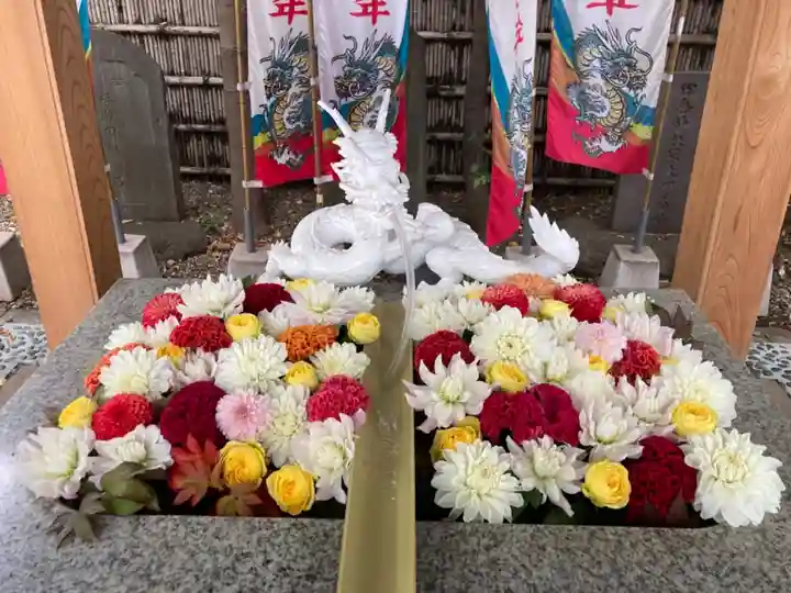 田無神社の手水舎