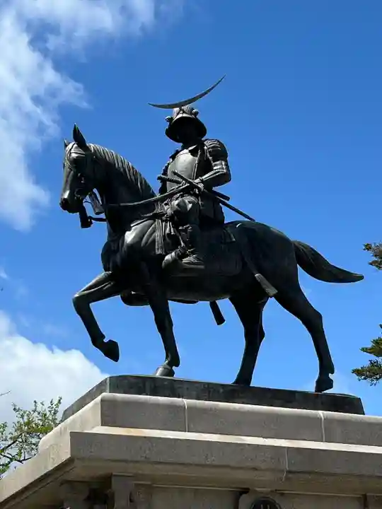 宮城縣護國神社の像