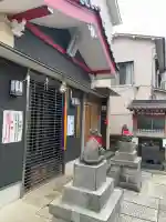 穀豊稲荷神社の{uncategorized: "未分類", other: "その他", undefined: "問題あり", building: "その他建物", grave: "お墓", sacred_gate: "鳥居", guardian: "狛犬", statue: "像", buddha: "仏像", history: "歴史", nature: "自然", garden: "庭園", animal: "動物", pagoda: "塔", temizu: "手水舎", mountain_gate: "山門・神門", sanctuary: "本殿・本堂", subordinate: "末社・摂社", art: "芸術", scenery: "景色", jizo: "地蔵", ema: "絵馬", goshuin: "御朱印", omikuji: "おみくじ", items: "授与品その他", amulet: "お守り", goshuincho: "御朱印帳", eats: "食事", festival: "お祭り", votive_dance: "神楽", shichigosan: "七五三参", wedding: "結婚式", experience: "体験その他", initially: "初詣", around: "周辺", anti_infection: "感染症対策"}