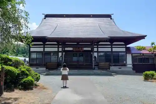 竜泉寺の本殿・本堂