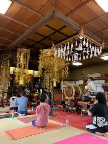 眞隆寺の本殿・本堂