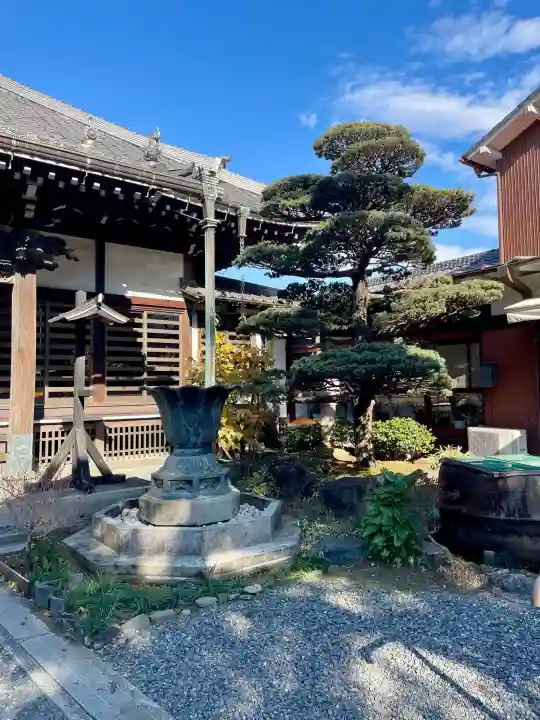 光明寺の{uncategorized: "未分類", other: "その他", undefined: "問題あり", building: "その他建物", grave: "お墓", sacred_gate: "鳥居", guardian: "狛犬", statue: "像", buddha: "仏像", history: "歴史", nature: "自然", garden: "庭園", animal: "動物", pagoda: "塔", temizu: "手水舎", mountain_gate: "山門・神門", sanctuary: "本殿・本堂", subordinate: "末社・摂社", art: "芸術", scenery: "景色", jizo: "地蔵", ema: "絵馬", goshuin: "御朱印", omikuji: "おみくじ", items: "授与品その他", amulet: "お守り", goshuincho: "御朱印帳", eats: "食事", festival: "お祭り", votive_dance: "神楽", shichigosan: "七五三参", wedding: "結婚式", experience: "体験その他", initially: "初詣", around: "周辺", anti_infection: "感染症対策"}