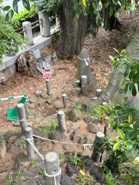 千駄ヶ谷冨士浅間神社の{uncategorized: "未分類", other: "その他", undefined: "問題あり", building: "その他建物", grave: "お墓", sacred_gate: "鳥居", guardian: "狛犬", statue: "像", buddha: "仏像", history: "歴史", nature: "自然", garden: "庭園", animal: "動物", pagoda: "塔", temizu: "手水舎", mountain_gate: "山門・神門", sanctuary: "本殿・本堂", subordinate: "末社・摂社", art: "芸術", scenery: "景色", jizo: "地蔵", ema: "絵馬", goshuin: "御朱印", omikuji: "おみくじ", items: "授与品その他", amulet: "お守り", goshuincho: "御朱印帳", eats: "食事", festival: "お祭り", votive_dance: "神楽", shichigosan: "七五三参", wedding: "結婚式", experience: "体験その他", initially: "初詣", around: "周辺", anti_infection: "感染症対策"}