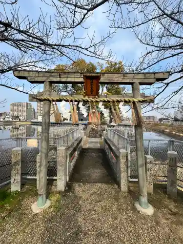 信濃池主大龍王(大阪府)